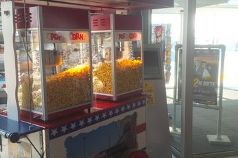 Popcorn, suikerspin, hotdogs en nog veel meer funfood materiaal