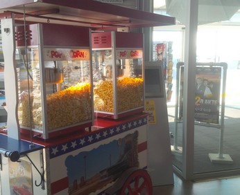 Popcorn, suikerspin, hotdogs en nog veel meer funfood materiaal