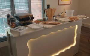 Lollywafels Warme lollywafels LED verlichte witte lounge bar