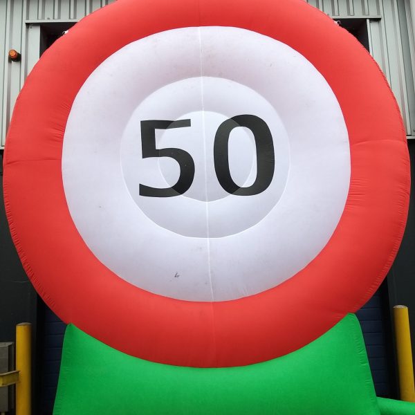 Verkeersbord 50 jaar